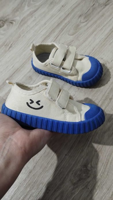 Încălțăminte pentru copii