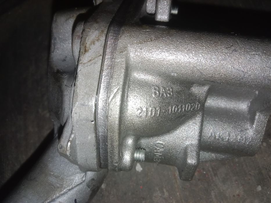 Запчасти на Жигули и Ауди