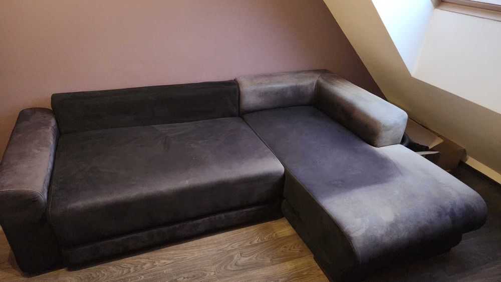 ПОДАРЯВАМ ъглов ДИВАН с функция  сън