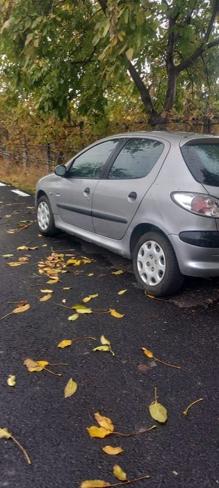 Vând Peugeot 206