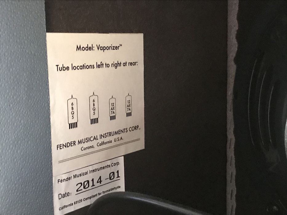 Fender Vaporizer 2x10 лампово китарно комбо