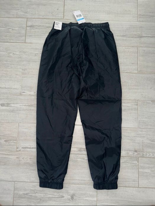 Black Nike Nylon Track Pants, Size M (Medium)
