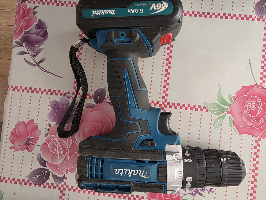 Шуруповерт. МАКИТА