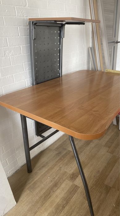 Продается парта со стулом