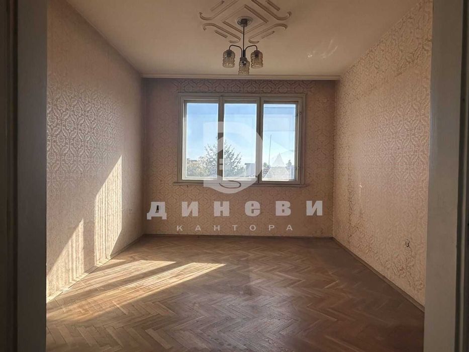 Многостаен апартамент в Центъра