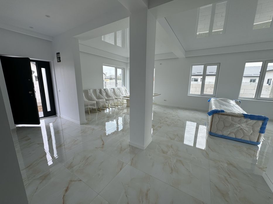 Casă de vânzare!!!P+1E!!!Oras Pantelimon