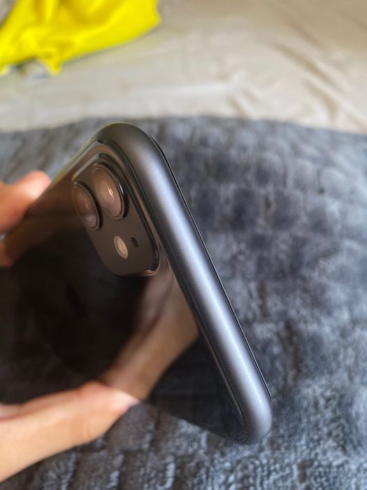 iPhone 11 Black 64gb
