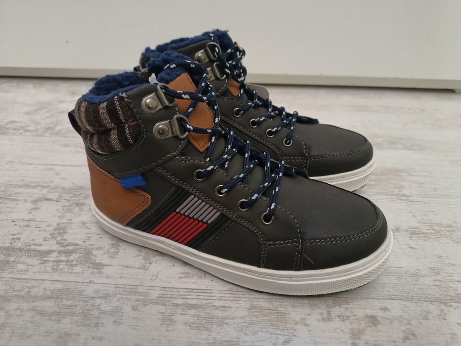 Нови детски боти Lc waikiki