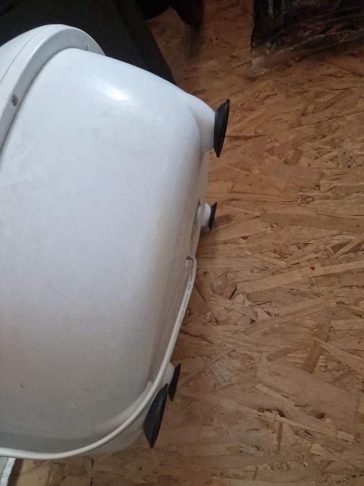 Aparat masaj la picioare cu apa calda