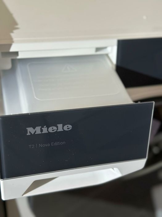 Uscator de haine Miele NOU TQ 1000 WP