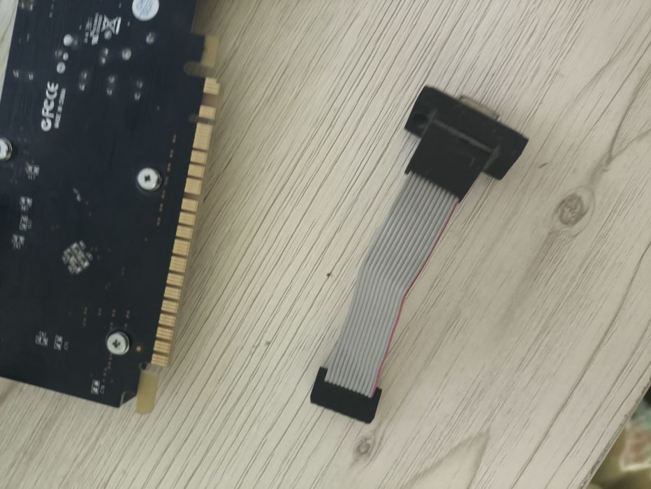 Продам gt520 на 2гб