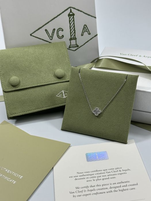 Brățară MINI Van Cleef & Arpels White Gold 750 White Pearl