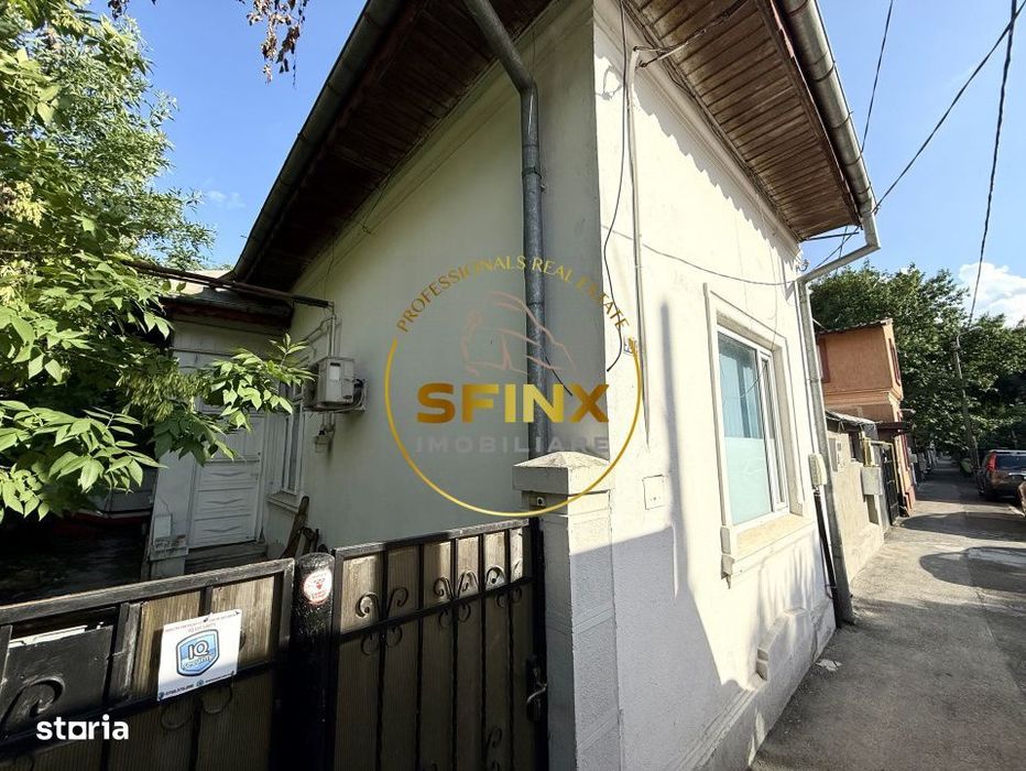 Casa individuala 3 camere Piata Domenii | Curte proprie