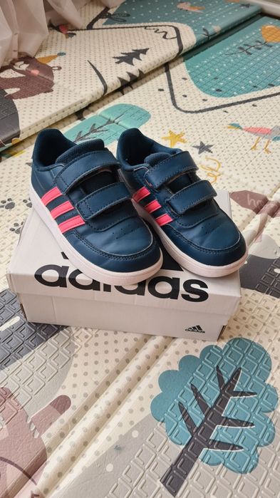 Маратонки Adidas Breaknet 2.0, за момиче 26 номер