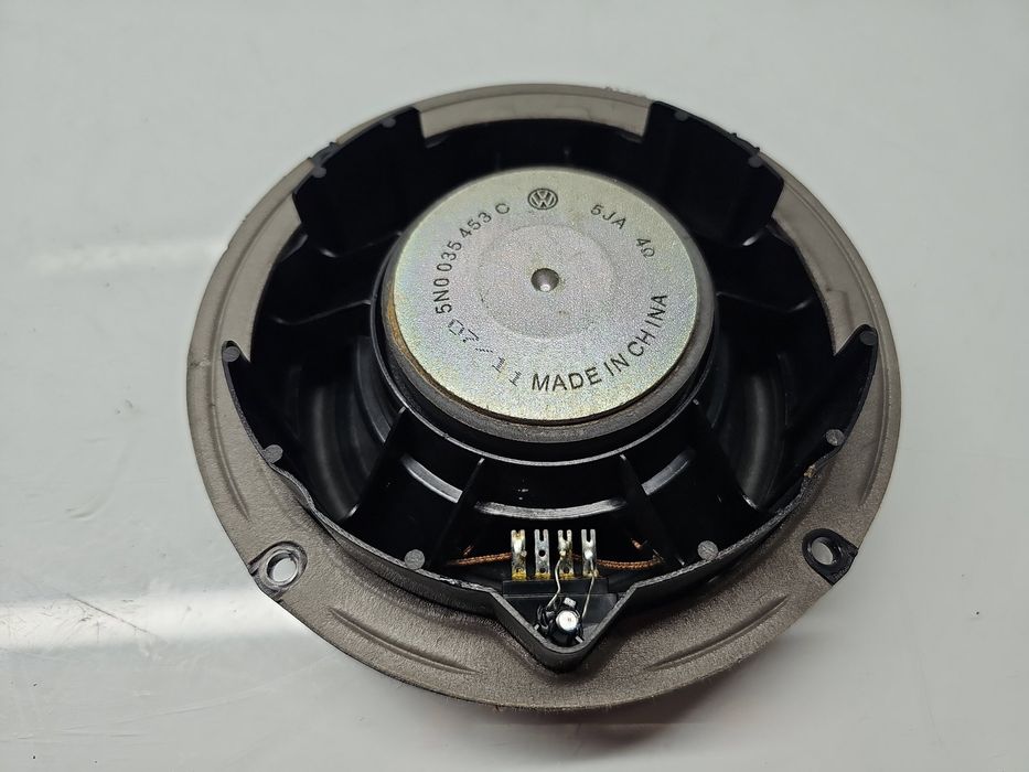 Boxa stanga spate Volkswagen Tiguan (5N) [Fabr 2007-2016] 5N0035453C