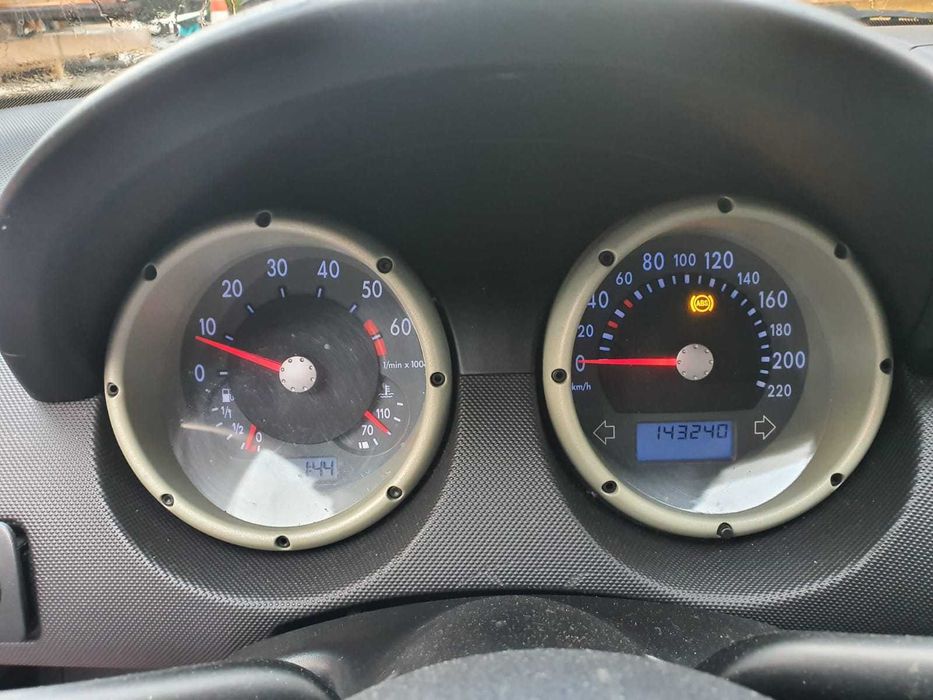 Фолксваген Поло 1.4 бензин