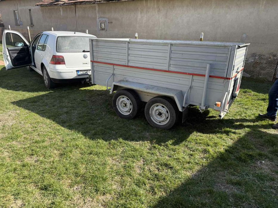 Ремарке за лек автомобил