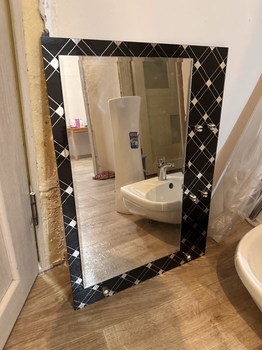 Раковина со сместителем и пьедесталом