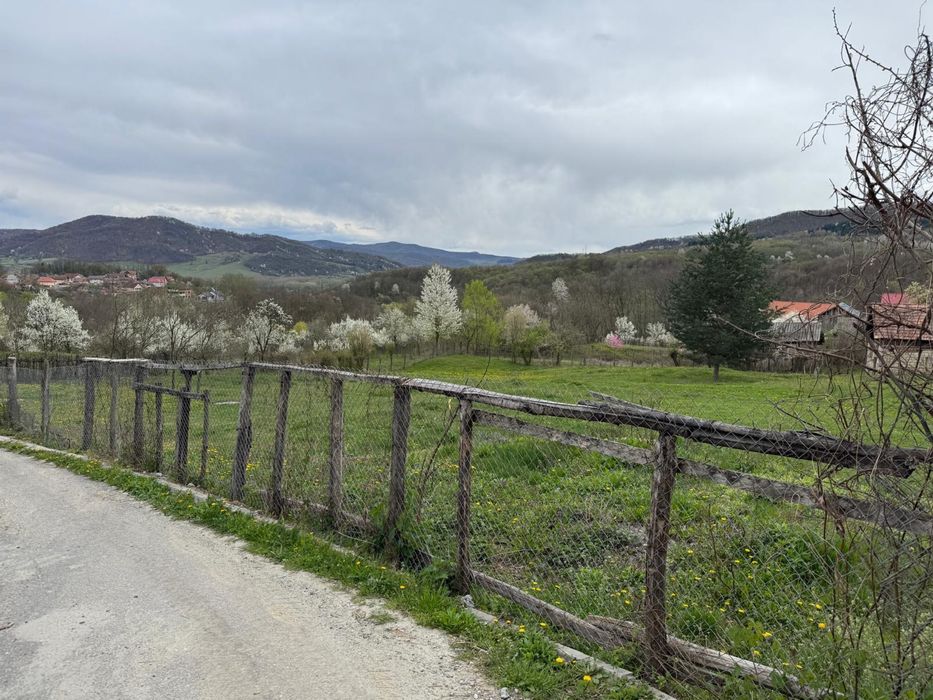 Vând teren intravilan in Bogdanesti, comuna Bujoreni, Vâlcea