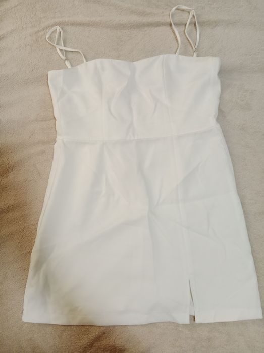 Продам женские платья