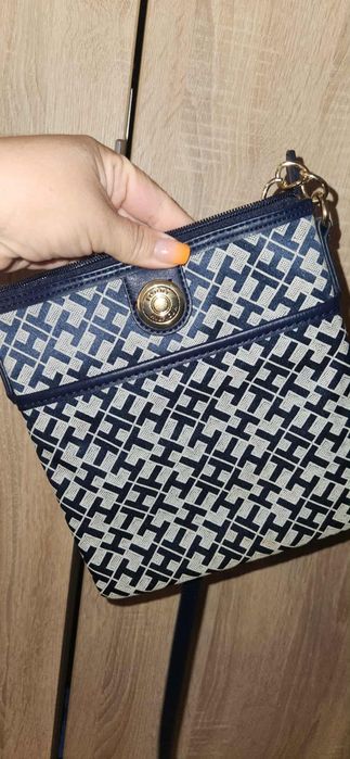 Geanta Tommy Hilfinger