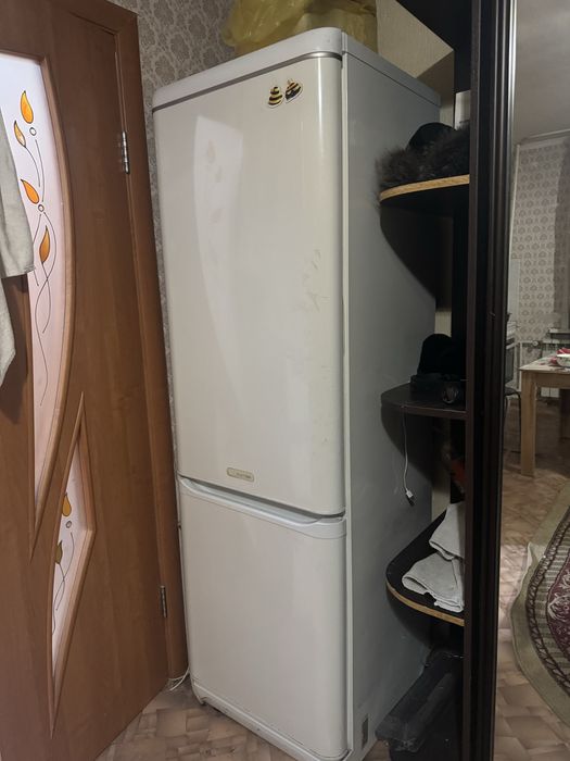 Холодильник бу состояние отличное продам недорого