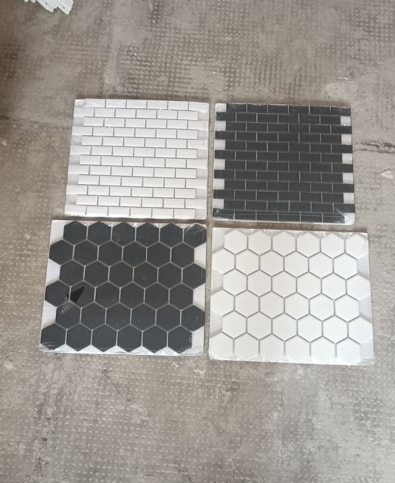 Mozaic porțelan pe plasa  hexagonal și mini carabida