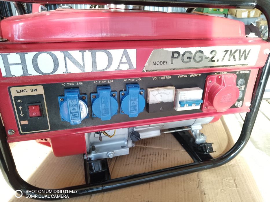 Vând generator de curent honda