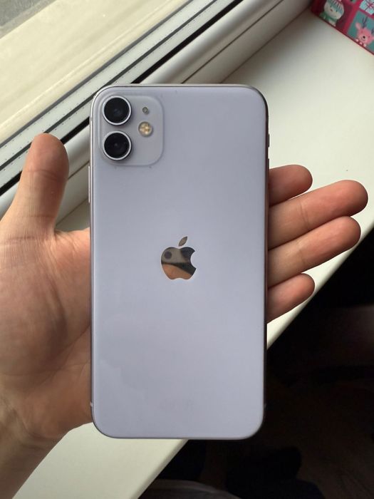 Продам Iphone 11