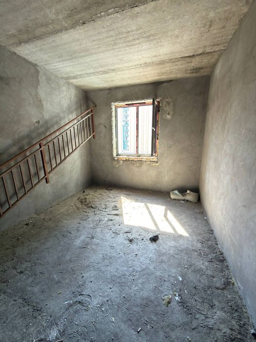 Novostroy (uy) sotiladi toshkent viloyati Nurafshon shahri