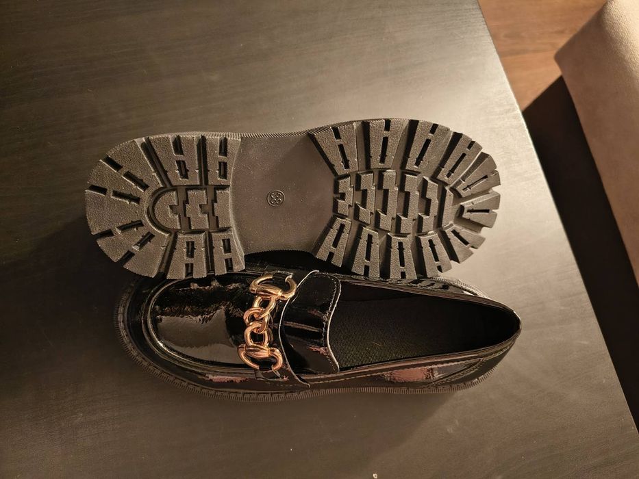 Нови дамски обувки