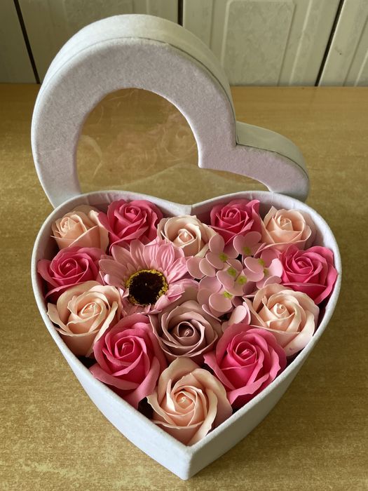 Aranjamente trandafiri de sapun