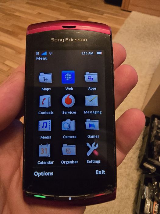 Telefon Colectie: Sony Ericsson Vivaz Red U5i