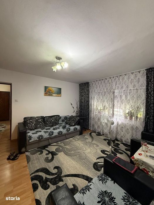 2 camere Craiovita Segarcea Parc Fantasy 52 mp parter înalt  1980