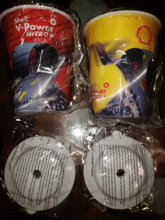 Пластмасови чаши с капак Shell V-Power