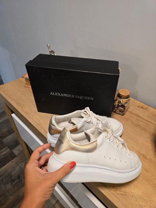 Обувки ,сандали номер