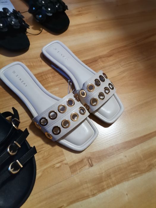 летни дамски чехли