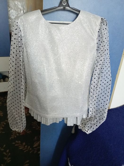 Продам вещи обувь