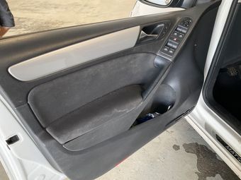 Volkswagen Golf VI 1.6 TDI Match 2012
