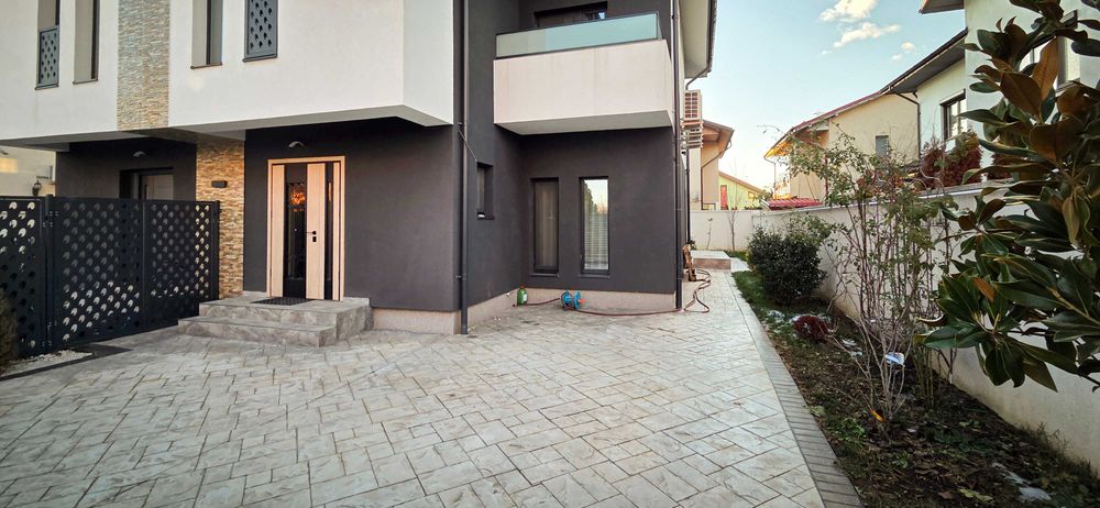 Vand casa tip duplex. 2025,  156 mp utili, 260 mp teren -  zona Pacii