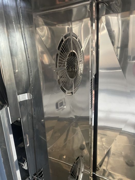 Готварски Конвектомат SCC 202/ 40 тави! Бг меню! Количка! ТОП ОФЕРТА!