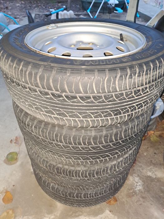 Комплект летних покрышек с дисками