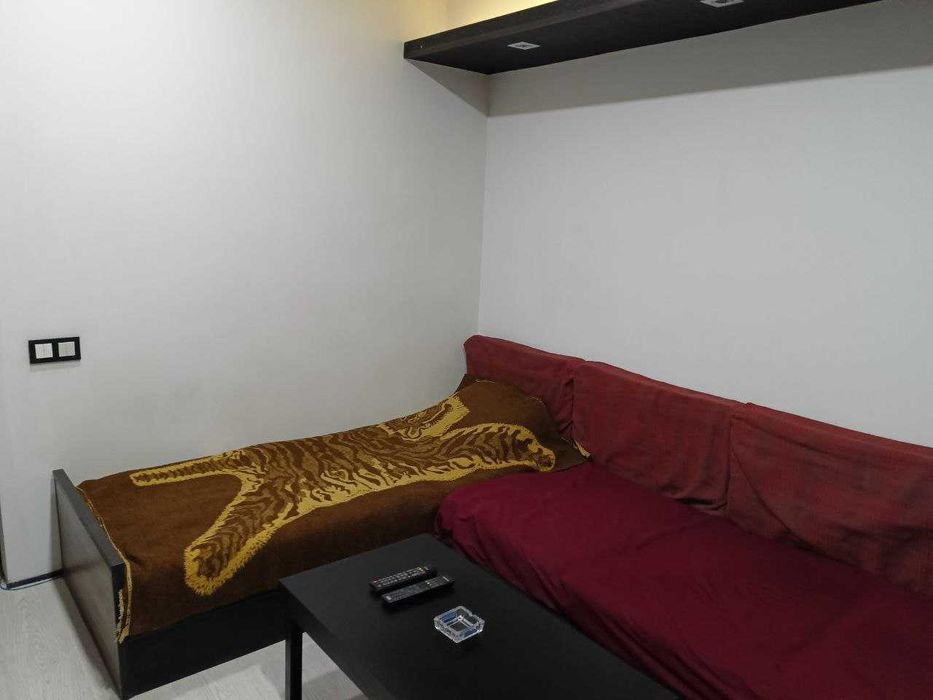 Сдам в аренду 1 комнату в 3-х комн. квартире в р-не м.Космонавтов.