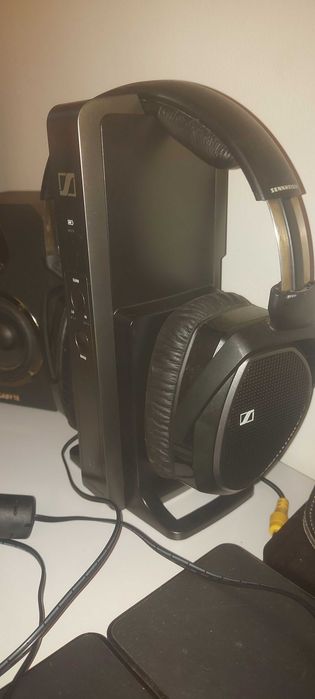 Безжична система Sennheiser RS 175