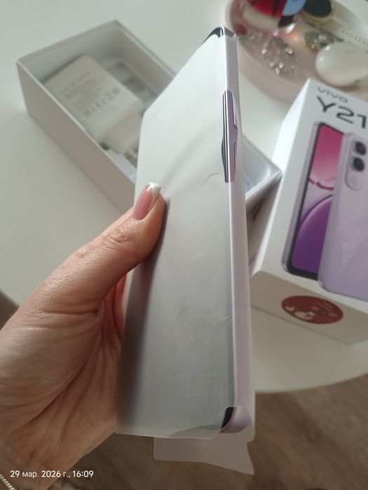 Продам новый телефон Vivo Y21d