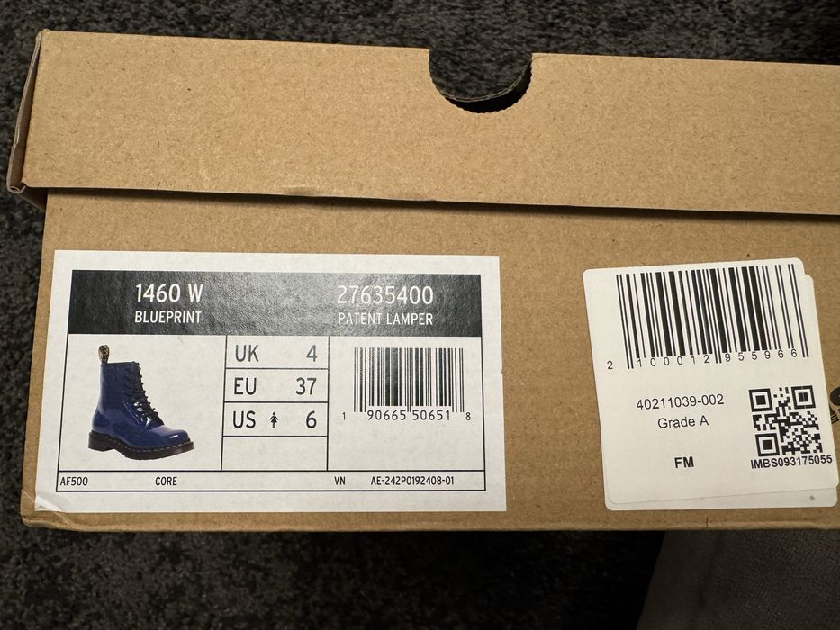 Оригинални! Нови! Боти -  Dr. Martens