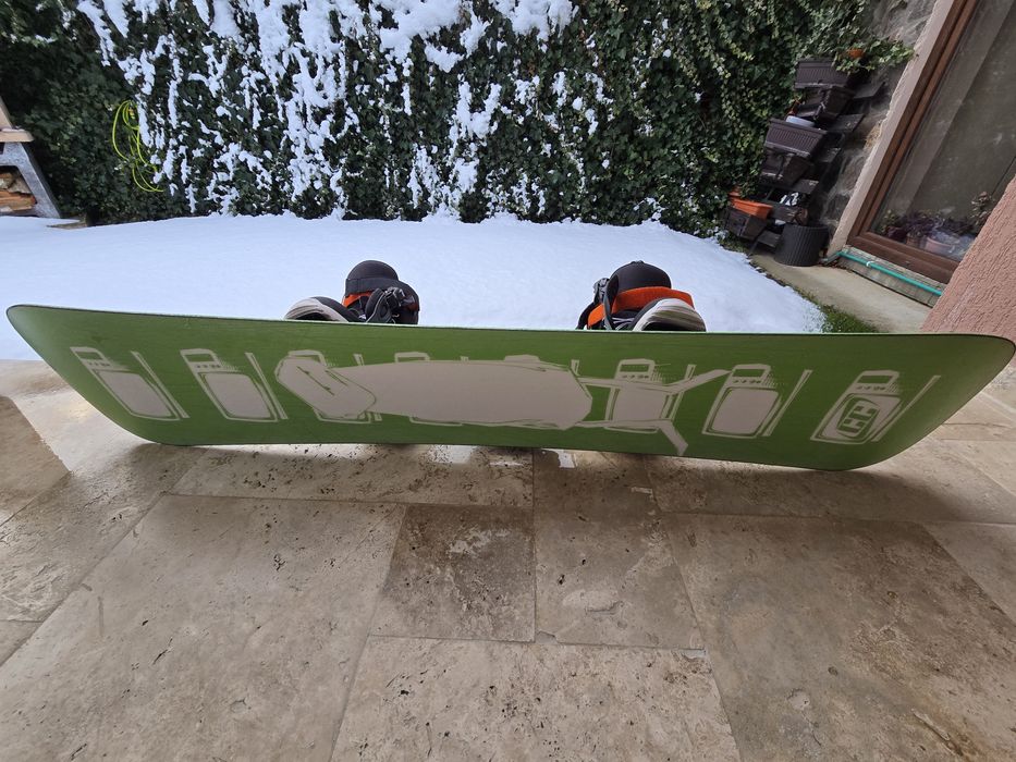 Vând snowboard CC 158WD cu legături și boots  marimba 42
