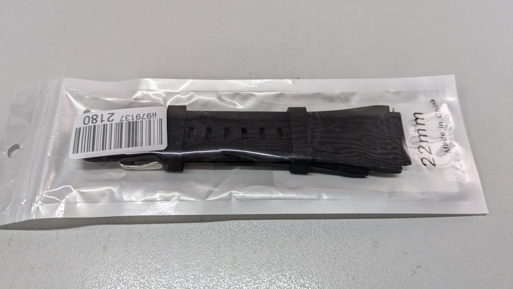 Ремешок силиконовый 22 мм.