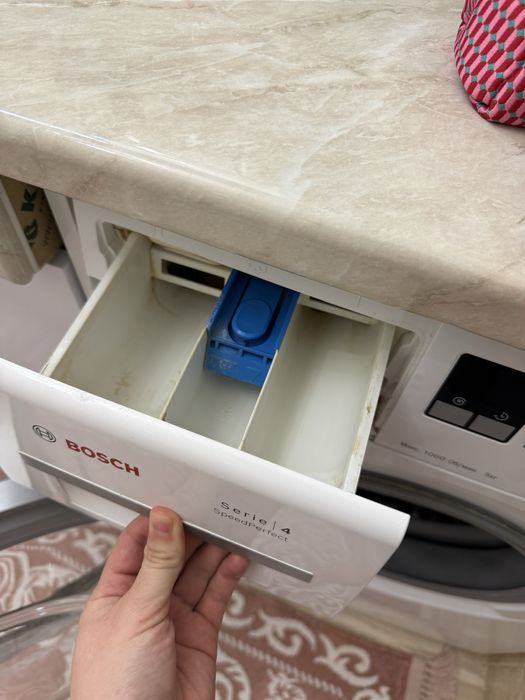 Продаю стир машину Bosch  и dauscher