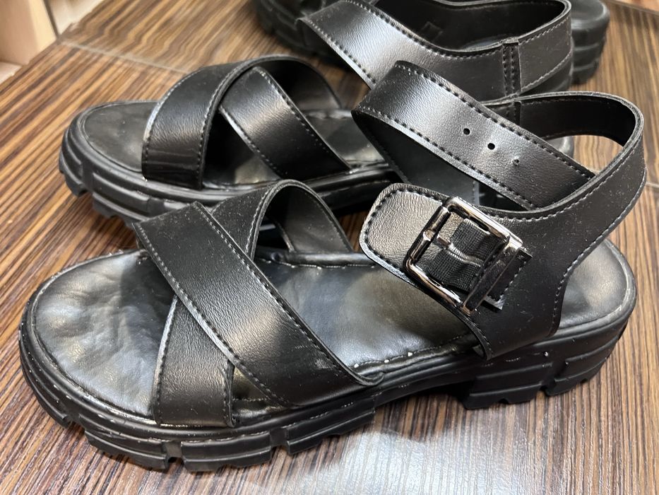 Босоножки 39 размер